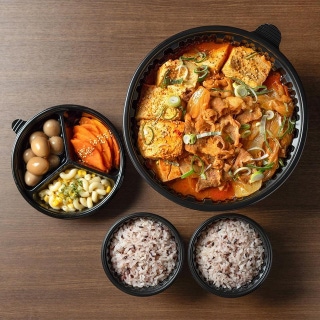 [재주문의 신]우삼겹 김치찜 세트(2~3인)